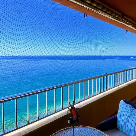 Precioso Apartamento En Primera Linea De Playa *
